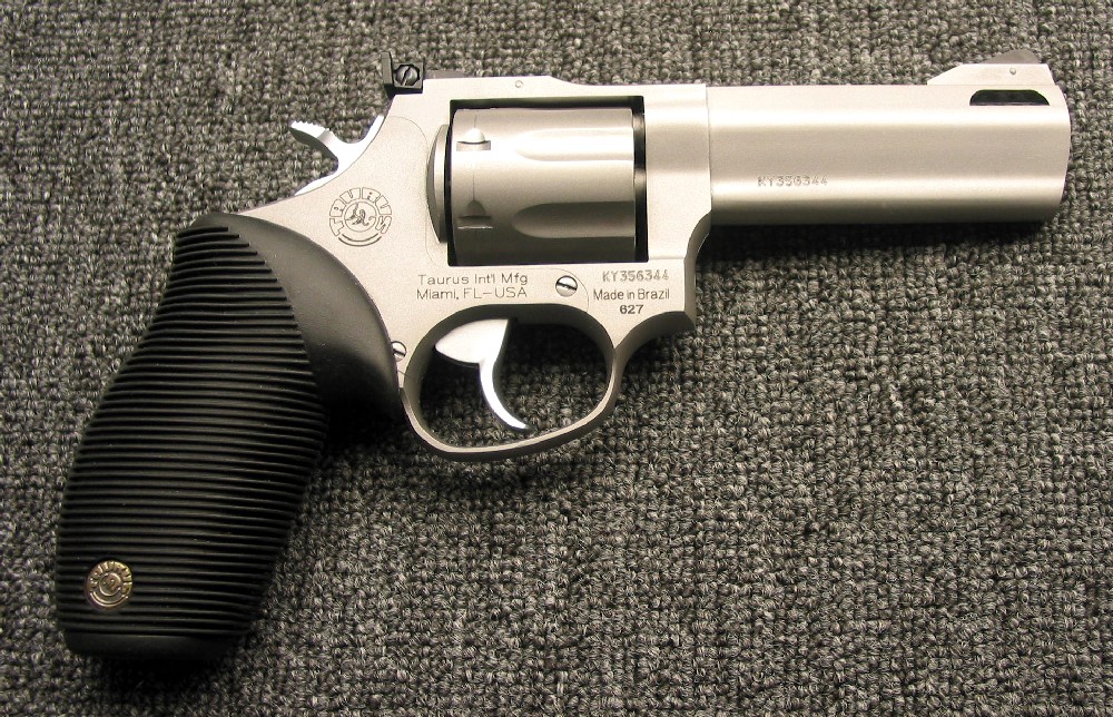 Preowned Taurus 627 Tracker, .357 Magnum, 4" Ported BBL, 7 Rounds, AS,...