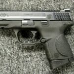Preowned, Very Good Condition, Smith & Wesson M&P9 Compact, 9mm, 3.5″ Barrel, 12 & 17 Rounds, 5 Magazines, Interchangable Backstraps, White Dot Sights: Only $349!