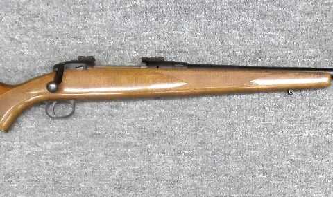 Preowned, Very Good Condition, Savage 110 Bolt-Action Rifle, 7mm-08, 3 Rounds, Hardwood Stock, 22″ Barrel: Only $397!